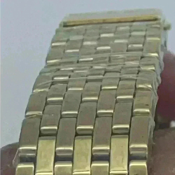 NEW! Michael Kors Gold Watch. Never worn. - Picture 5 of 8